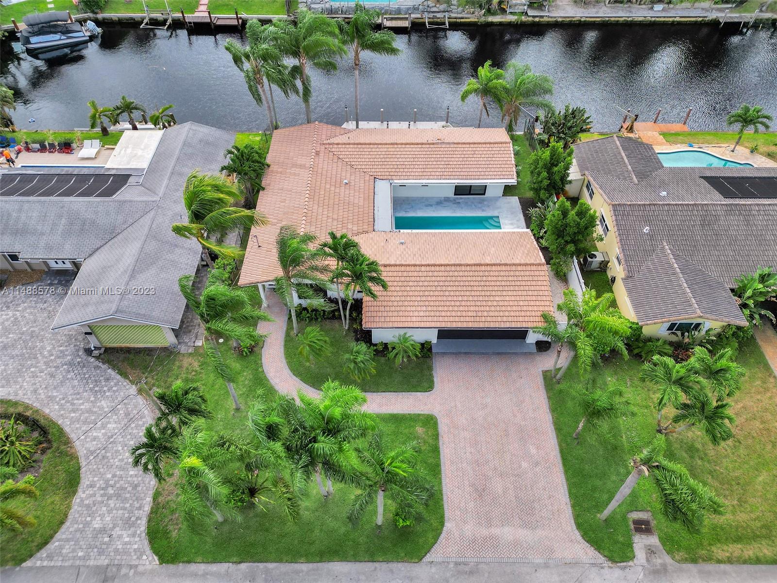 Photo of 1466 NE 55th St in Fort Lauderdale, FL
