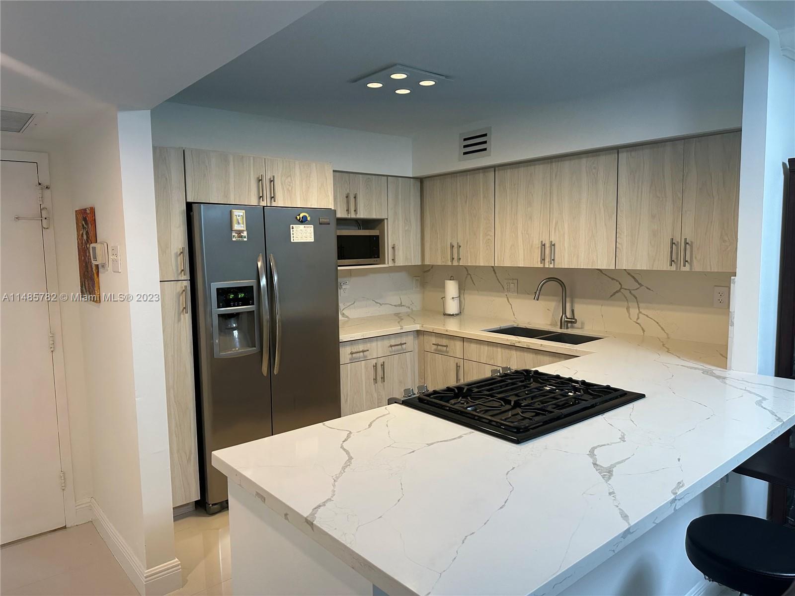 Photo of 2030 S Ocean Dr #1115 in Hallandale Beach, FL