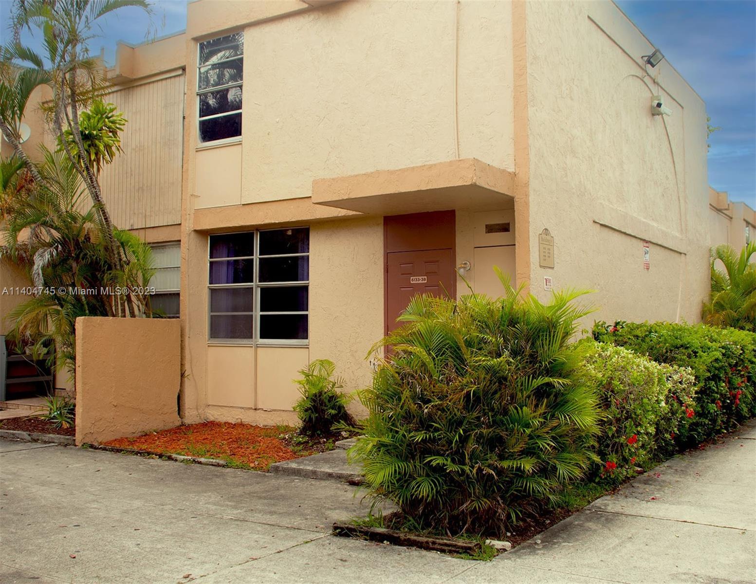 Photo of 6133 SW 69th St #38 in South Miami, FL