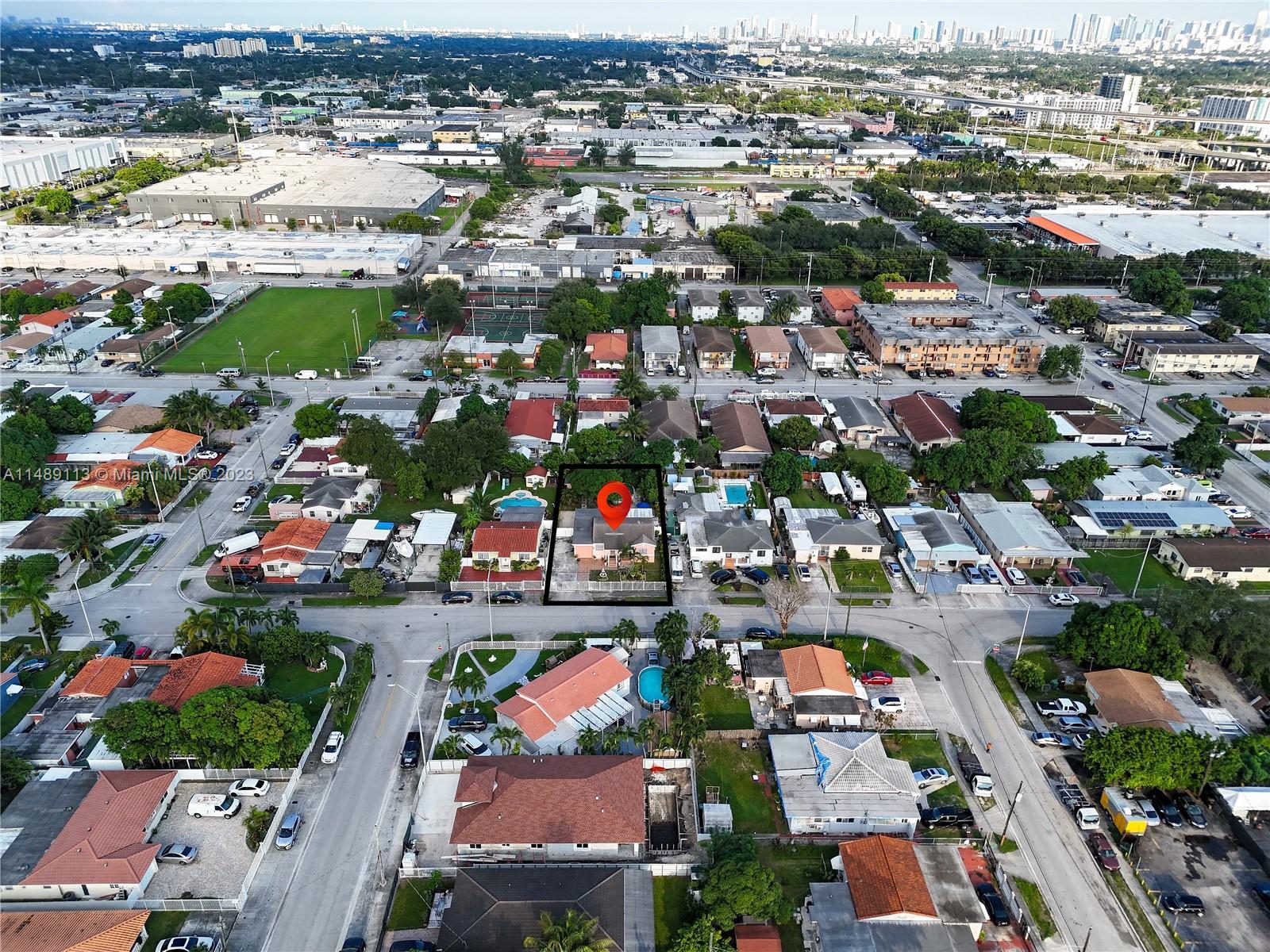 Photo of 1105 SE 8th Ct in Hialeah, FL