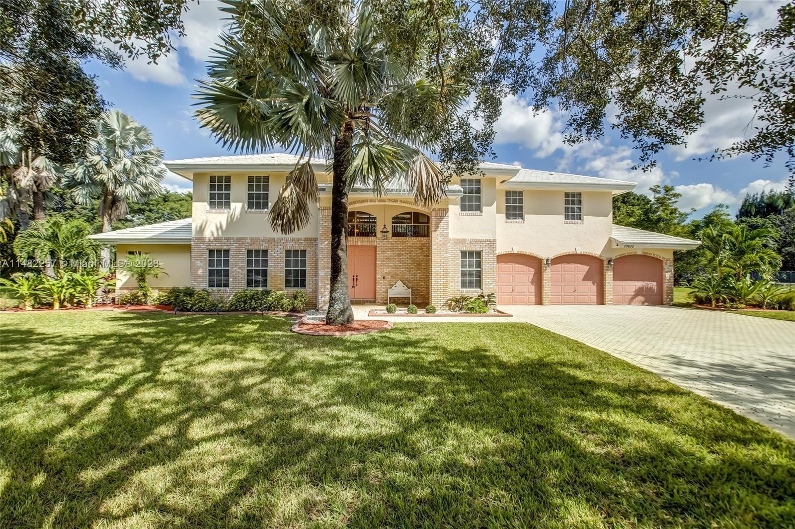 Photo of 10635 SW 44th Ct in Davie, FL