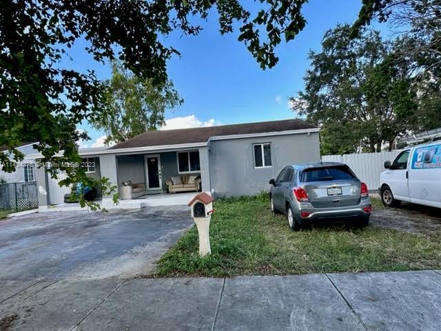 Photo of 571 SE 2nd St in Hialeah, FL
