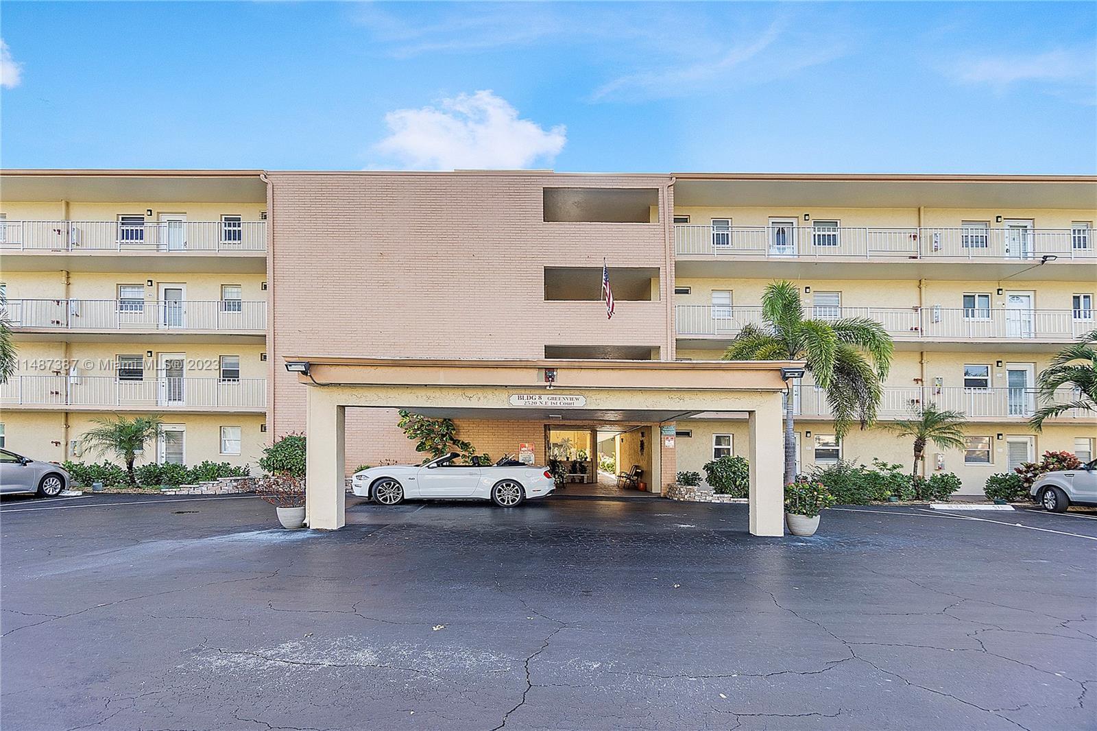 Photo of 2520 NE 1st Ct #2040 in Boynton Beach, FL