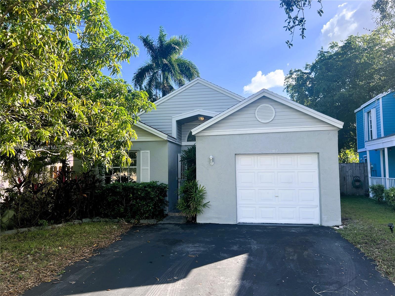 Photo of 108 SW 159th Wy in Sunrise, FL