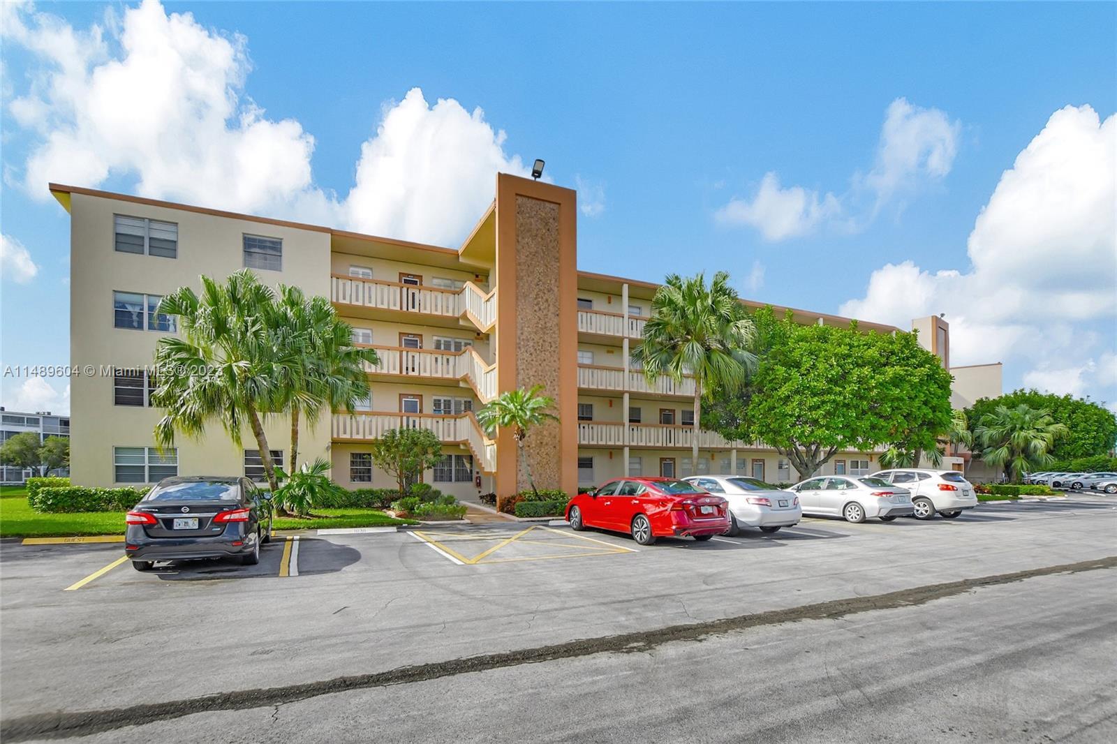 Third floor lakefront condo that has been updated and remodeled beautifully.  This 2 bedroom unit in