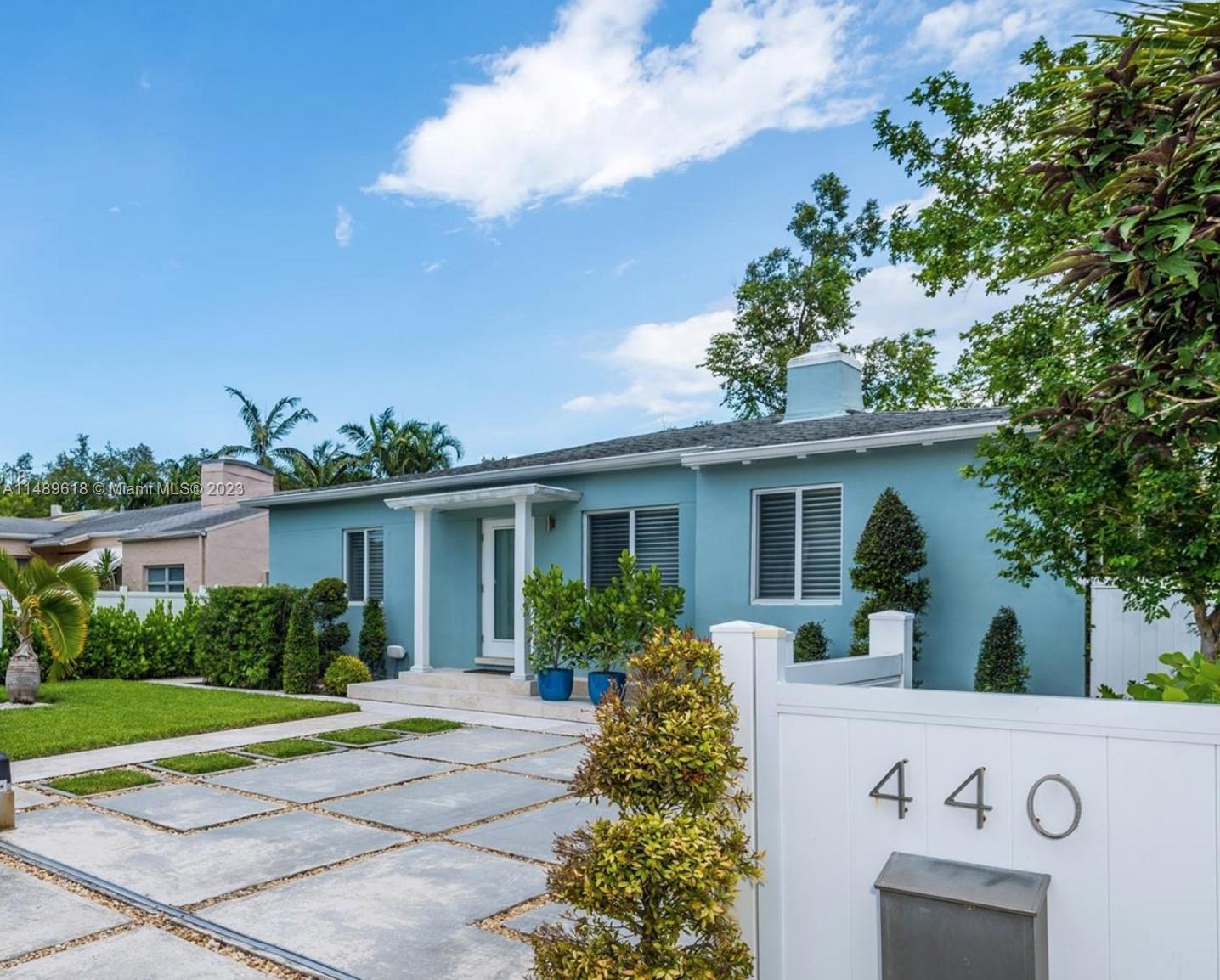 Photo of 440 NE 73 St in Miami, FL