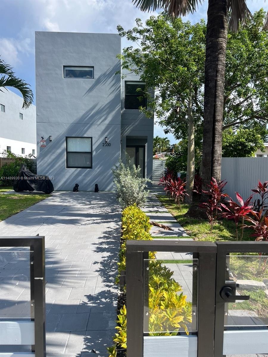 Photo of 2330 SW 14th St in Miami, FL