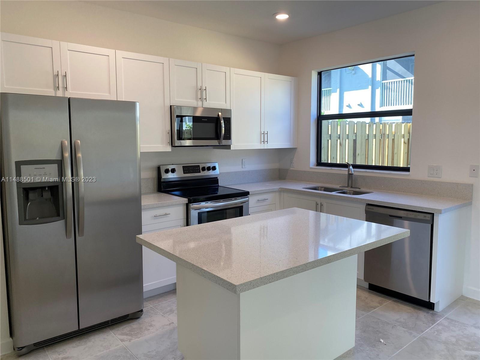 Photo of 383 NE 208 Ter #383 in North Miami Beach, FL