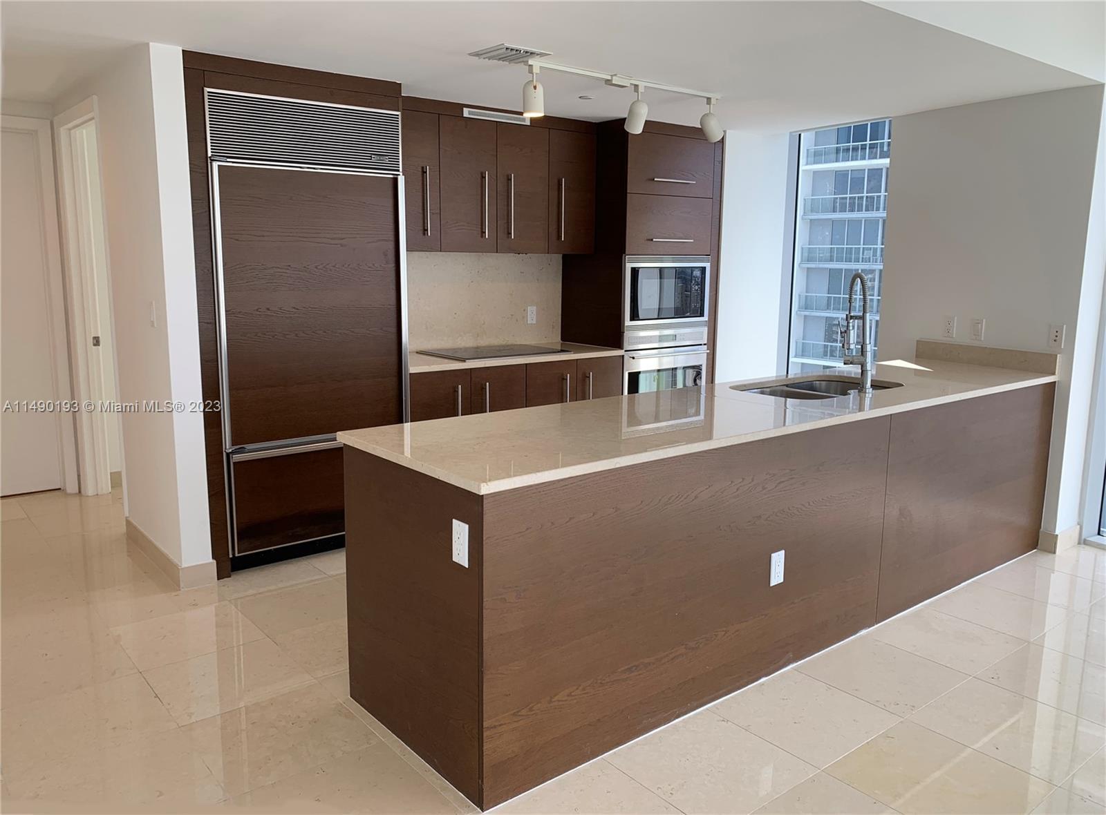 Photo of 475 Brickell Ave #3115 in Miami, FL