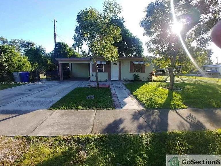 Photo of 820 NE 3rd Ave in Pompano Beach, FL