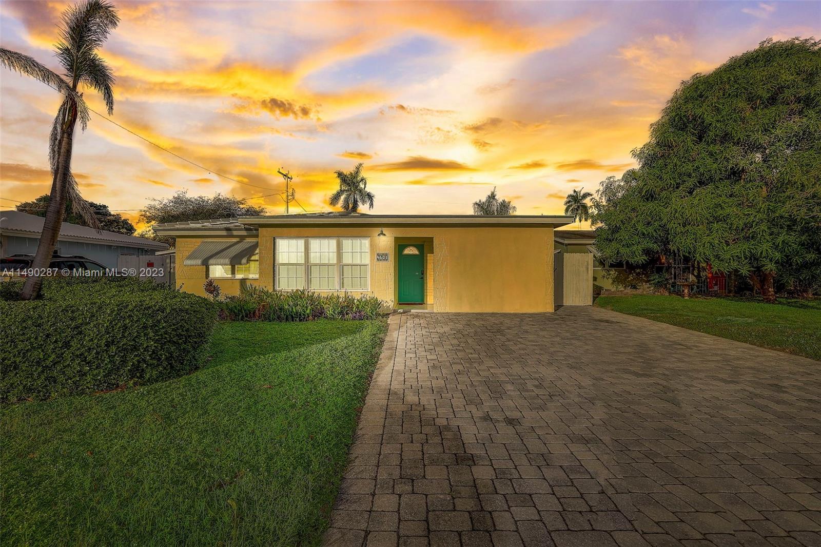 Photo of 4601 NE 5th Ave in Oakland Park, FL