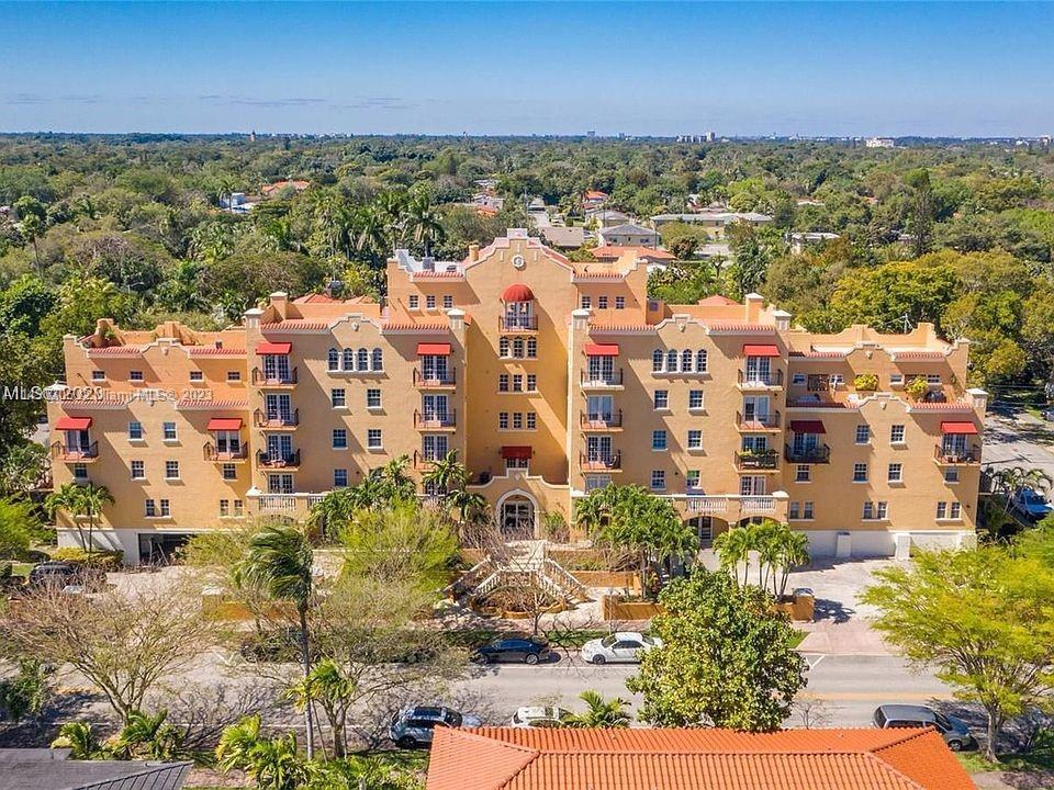 Photo of 1400 Salzedo St #302 in Coral Gables, FL