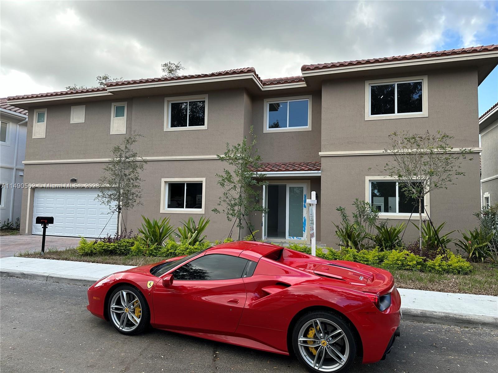 Photo of 3562 Forest View Cir in Dania Beach, FL