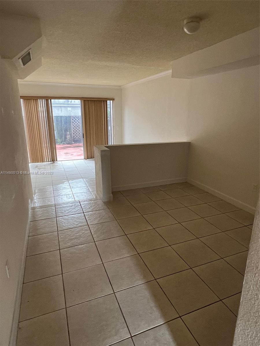 Photo of 10900 SW 104th St #103 in Miami, FL