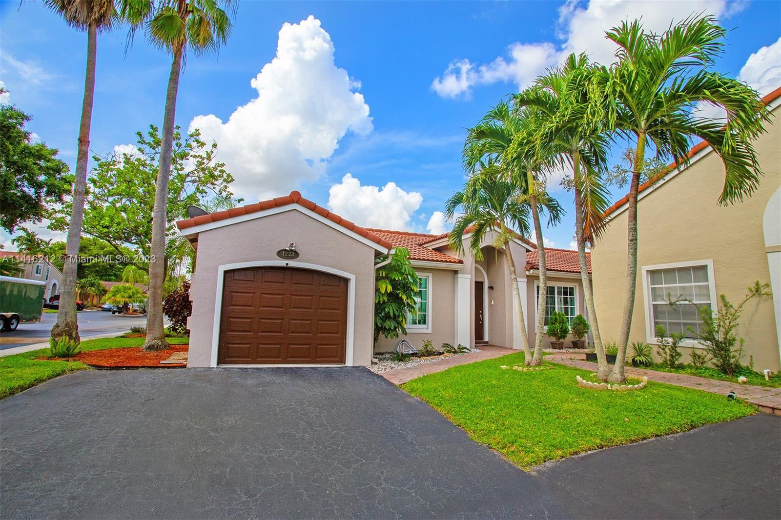 Photo of 1233 NW 126th Ave in Sunrise, FL