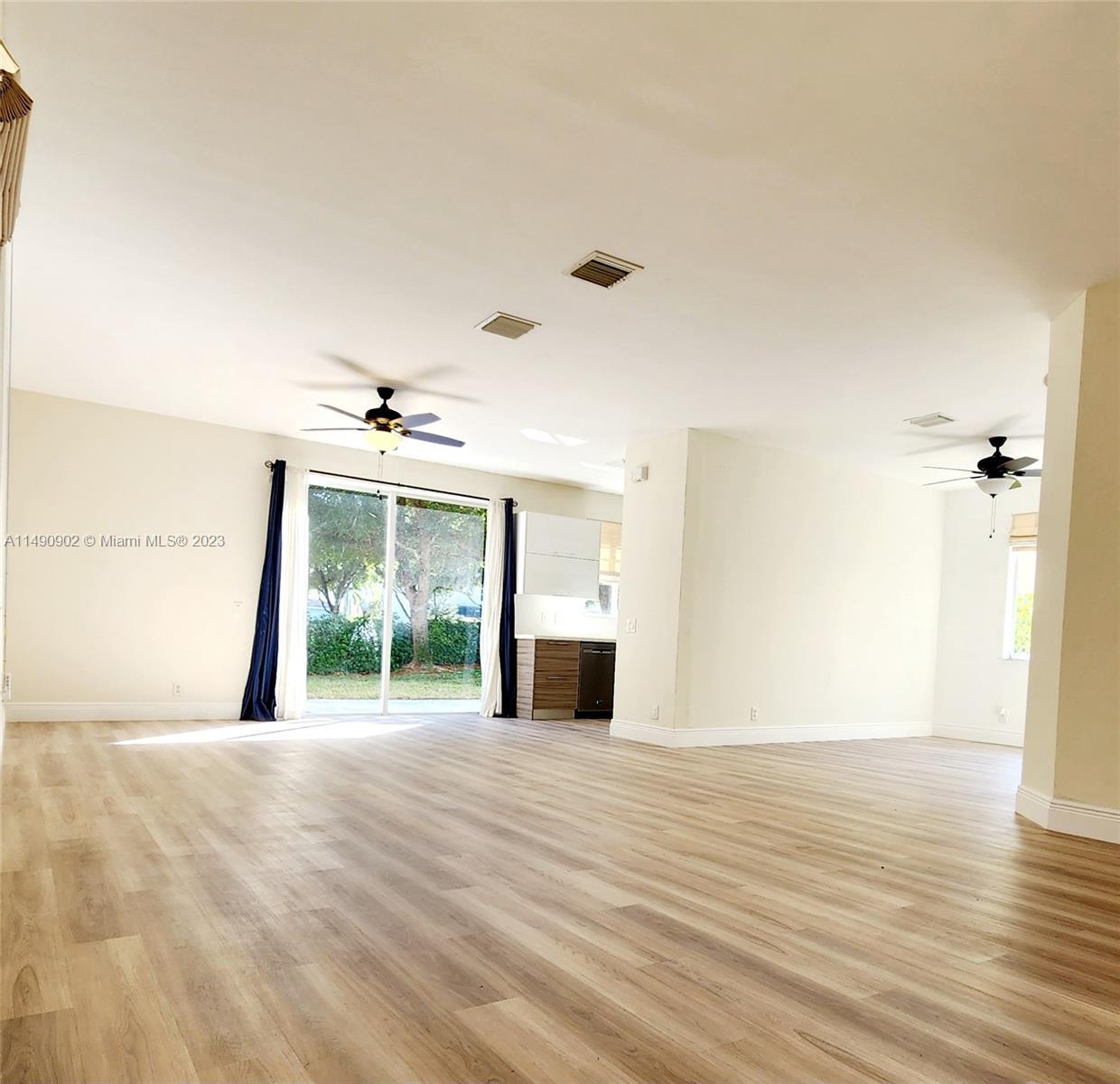 Photo of 1162 Golden Cane Dr in Weston, FL