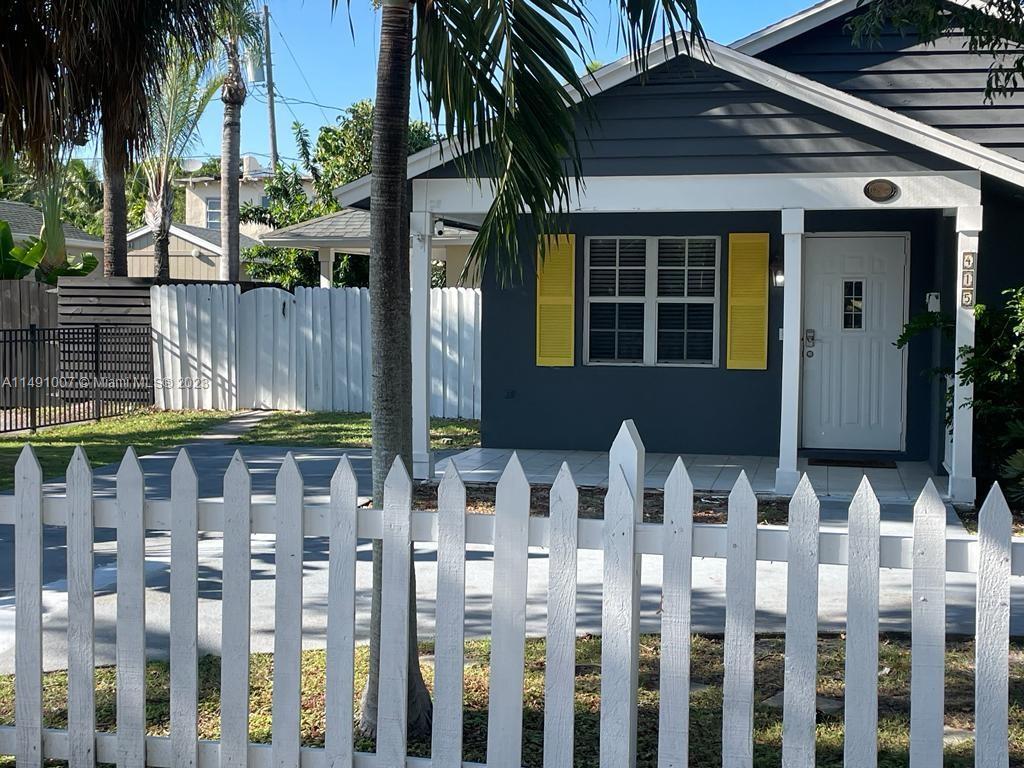 Photo of 415 32nd St in West Palm Beach, FL