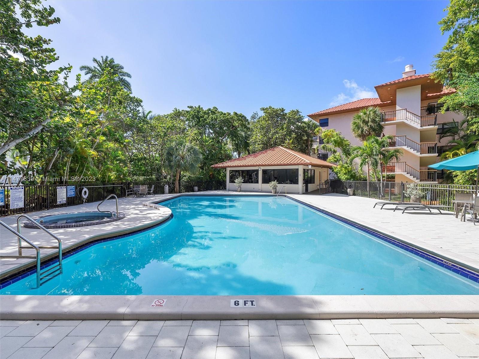 Photo of 55 Ocean Lane Dr #3025 in Key Biscayne, FL