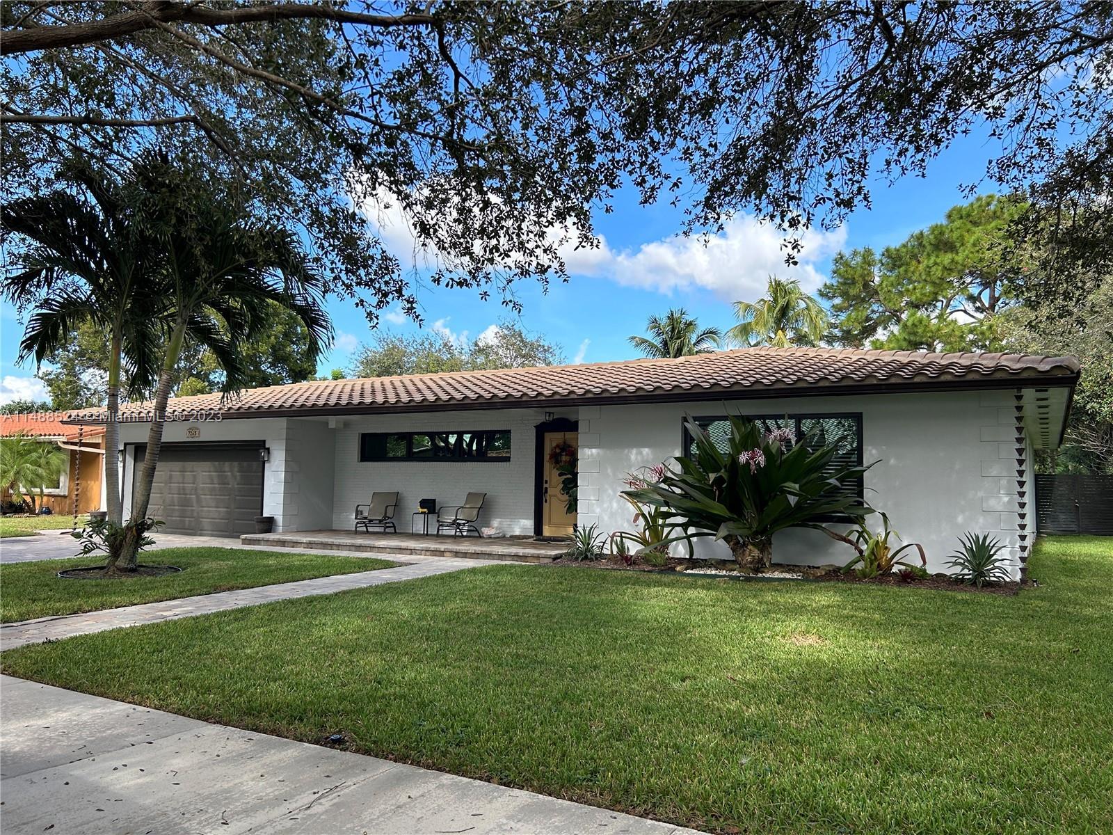 Photo of 7265 Poinciana Ct in Miami Lakes, FL