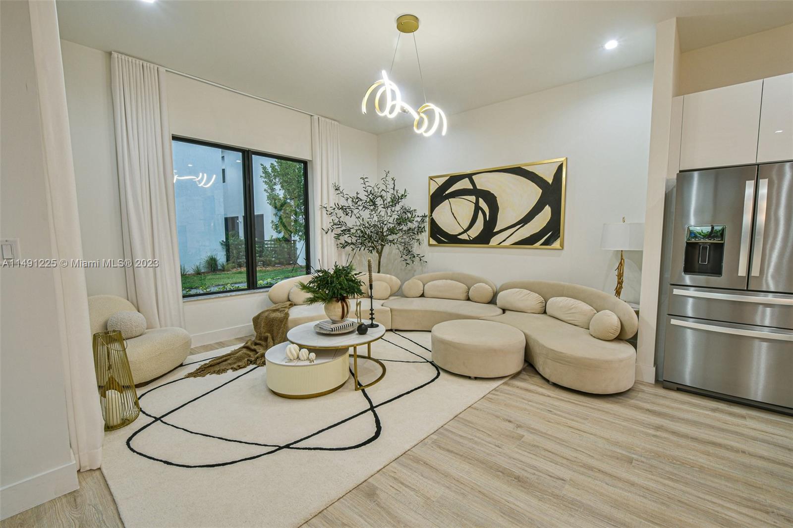 Photo of 4358 NW 80th Ct in Doral, FL