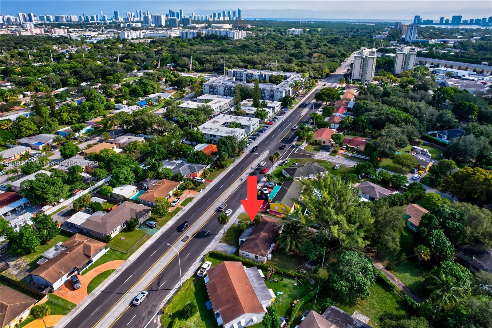 Photo of 1466 NE 135th St in North Miami, FL