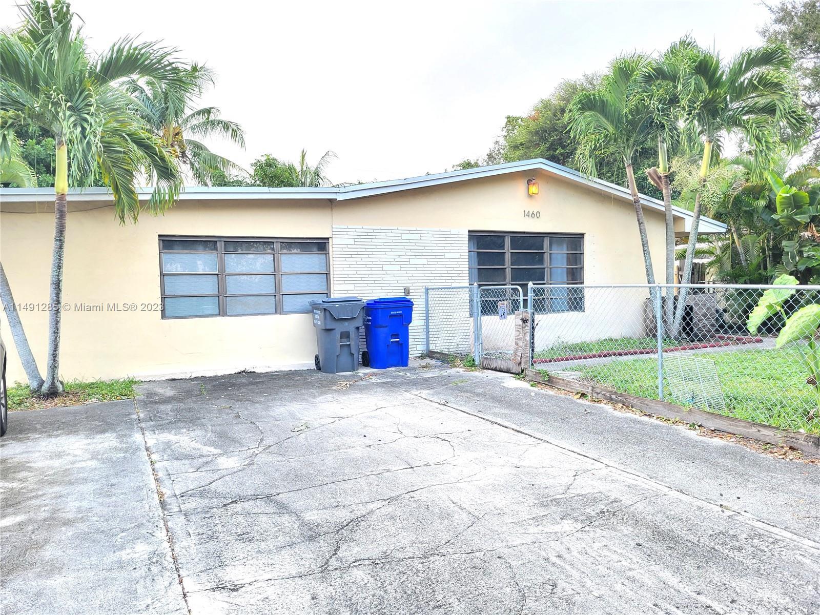 Photo of 1460 N 64th Ave in Hollywood, FL