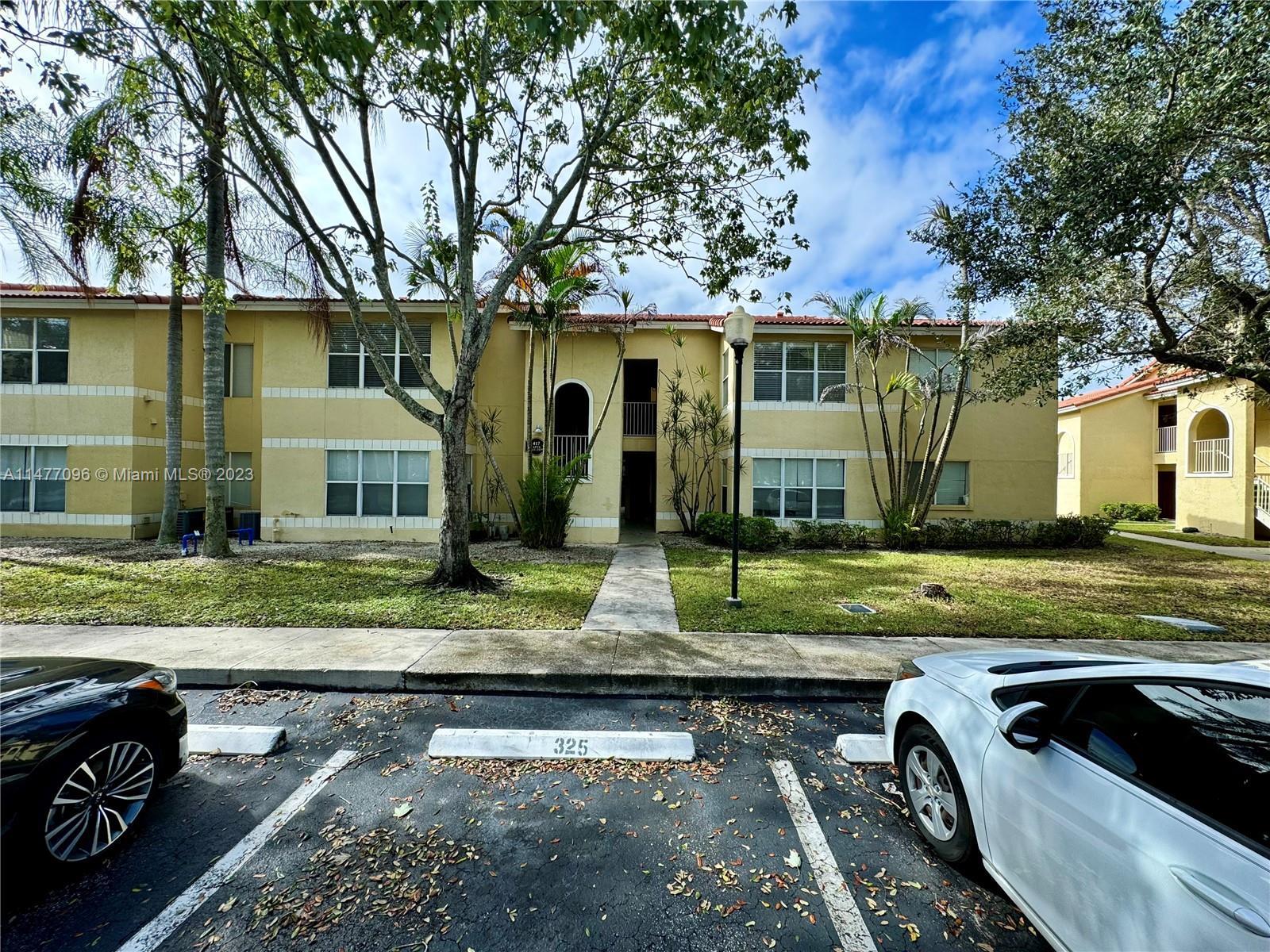 Photo of 417 Vista Isles Dr #2328 in Sunrise, FL
