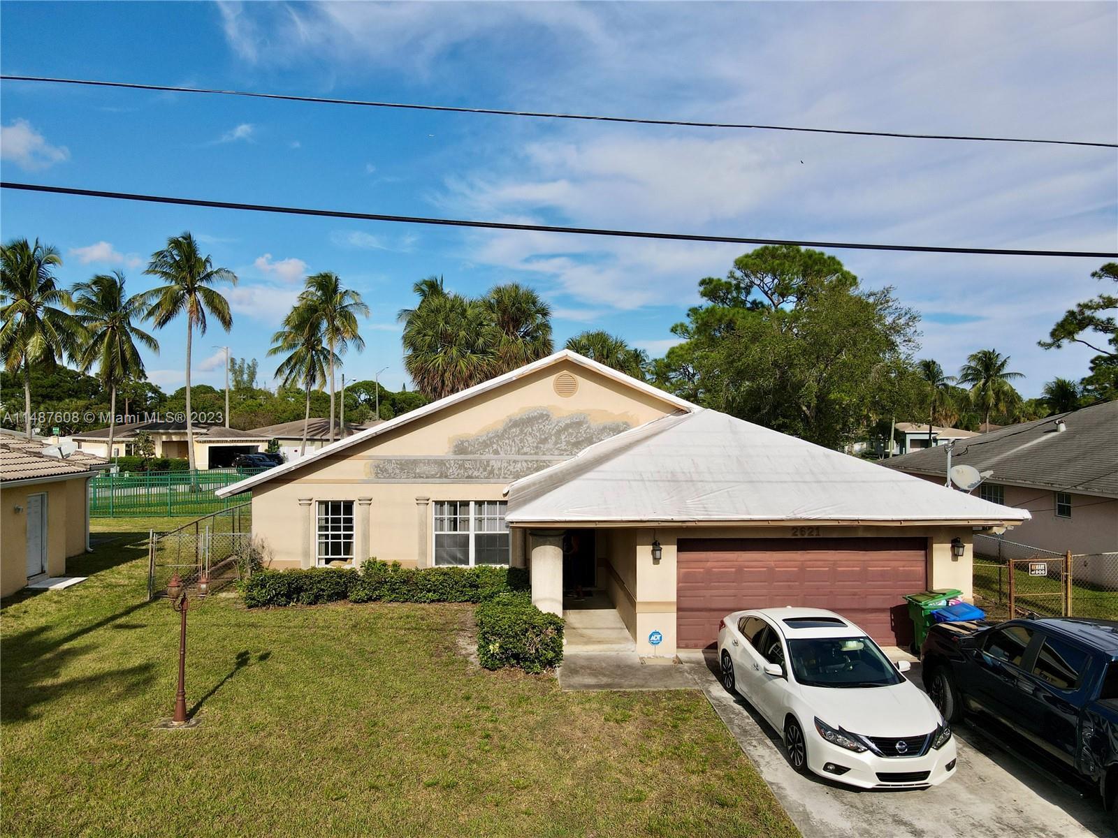 Photo of 2621 Franklin Dr in Fort Lauderdale, FL