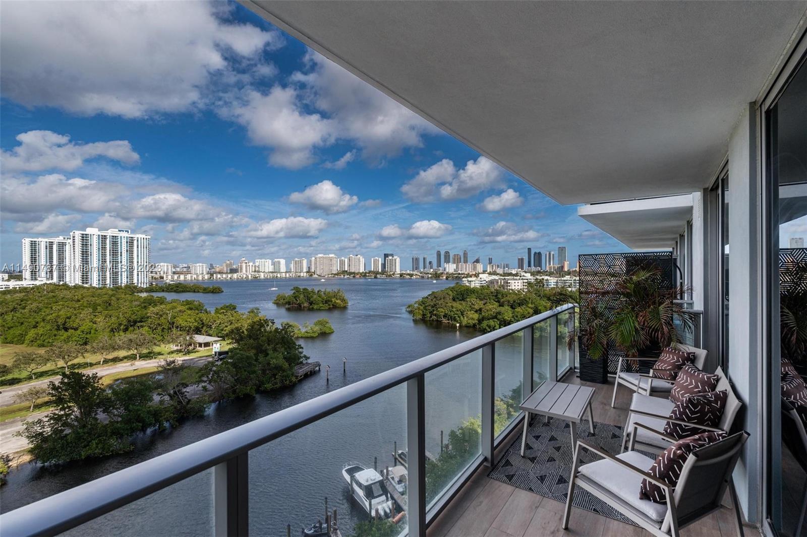 Photo of 16385 Biscayne Blvd #905 in North Miami Beach, FL