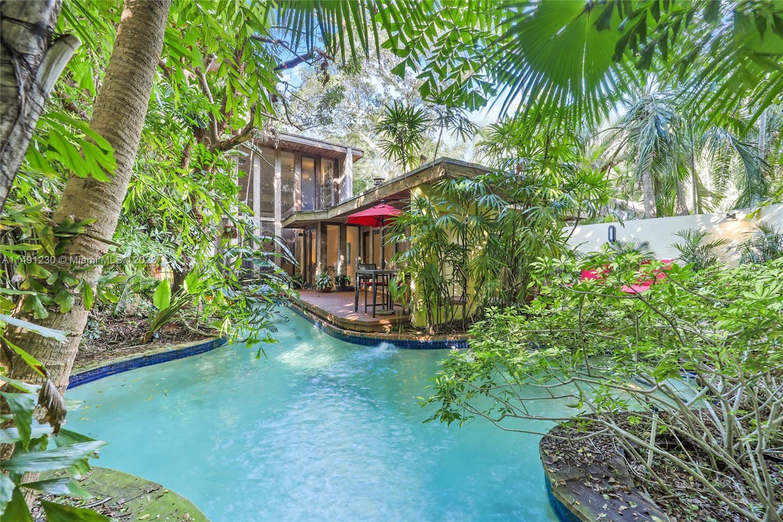 Photo of 3974 Utopia Ct in Coconut Grove, FL