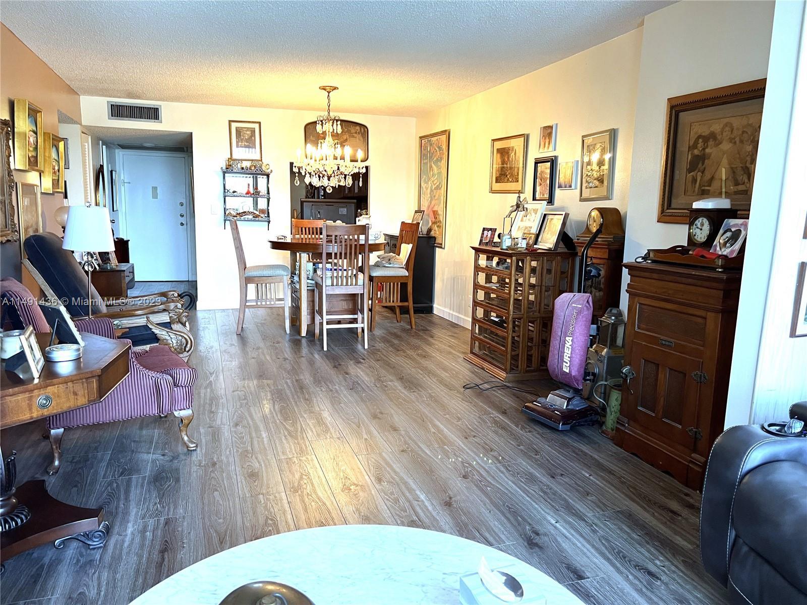 Photo of 1000 Parkview Dr #305 in Hallandale Beach, FL