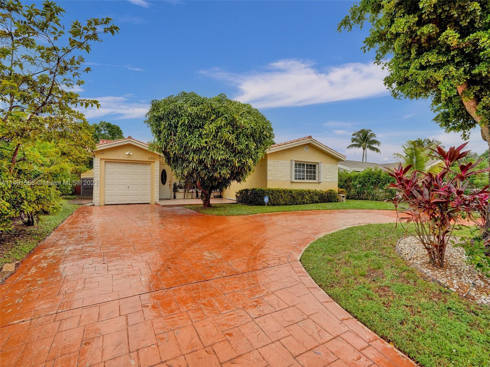 Photo of 6961 SW 27th Ct in Miramar, FL