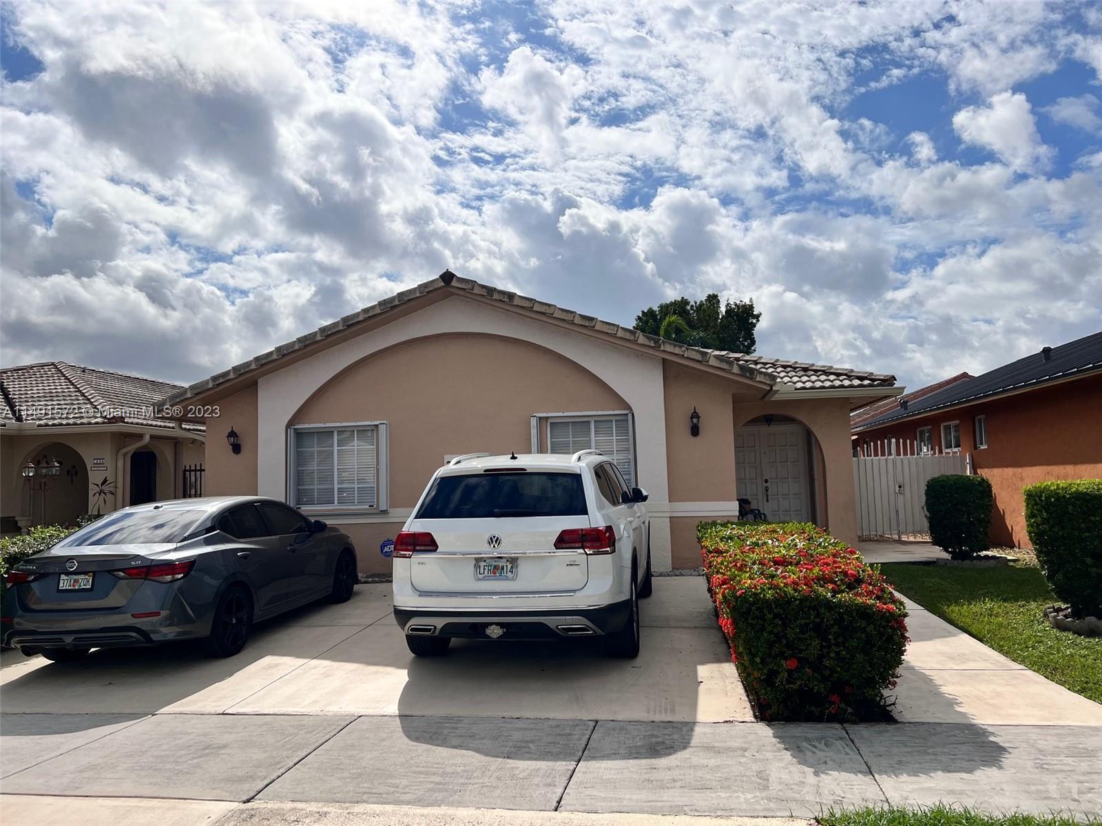 Photo of 3244 W 77th Pl in Hialeah, FL