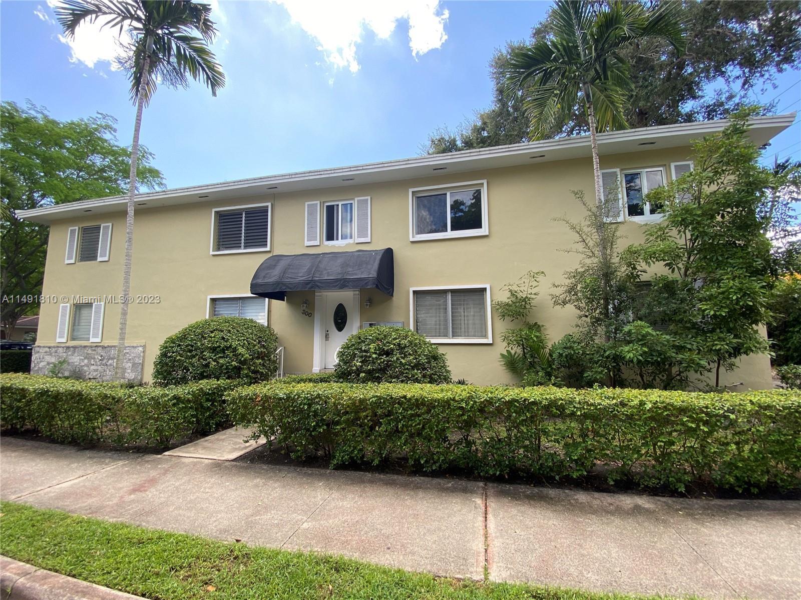 Photo of 300 Mendoza Ave in Coral Gables, FL