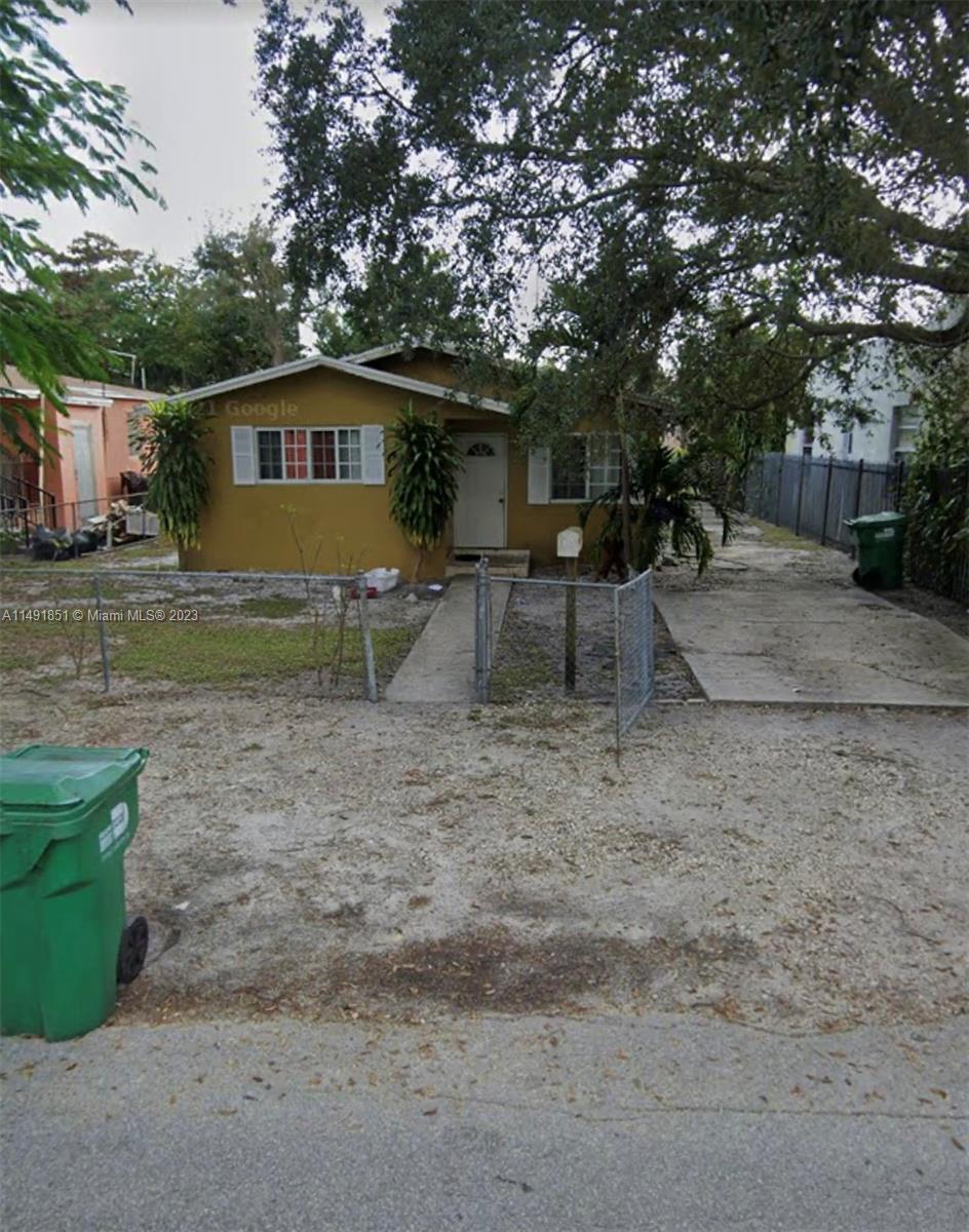 Photo of 810 NW 117th St in Miami, FL