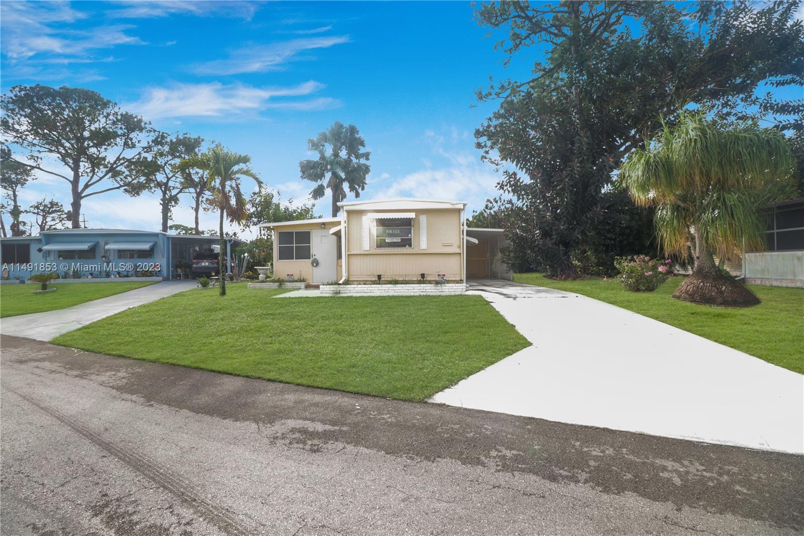 Photo of 4166 2nd Ct in Lantana, FL