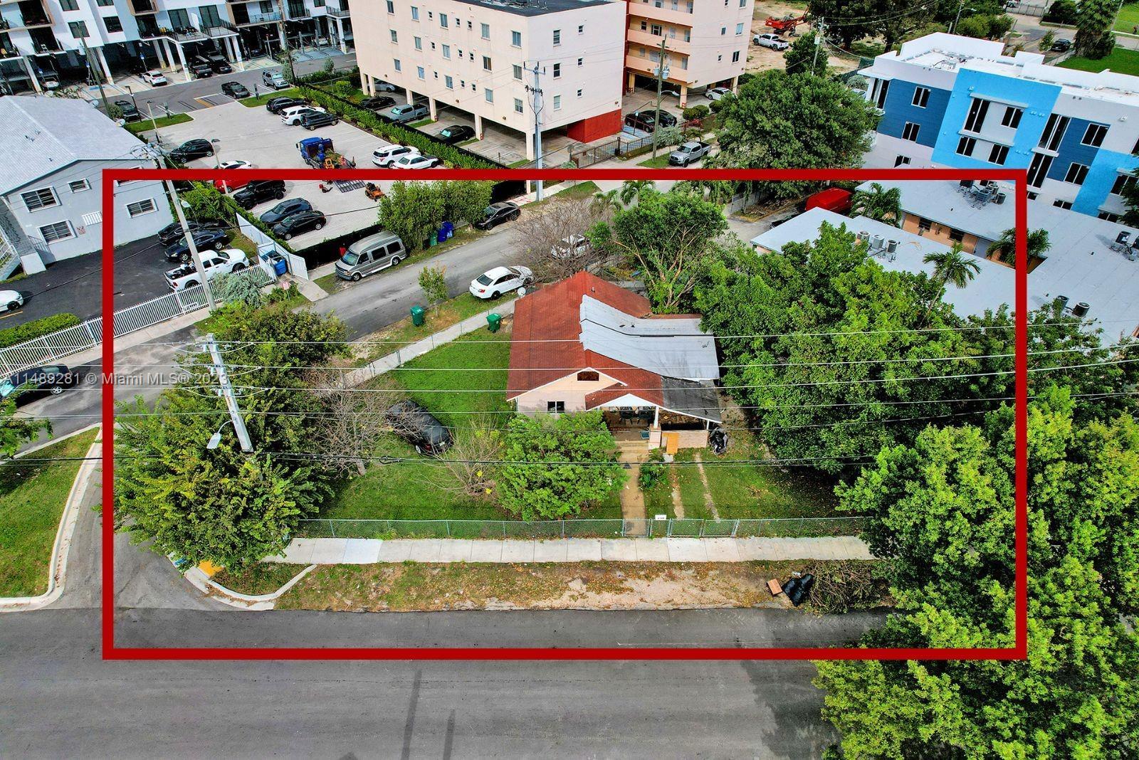 Photo of 1745 NW 15th St Rd in Miami, FL
