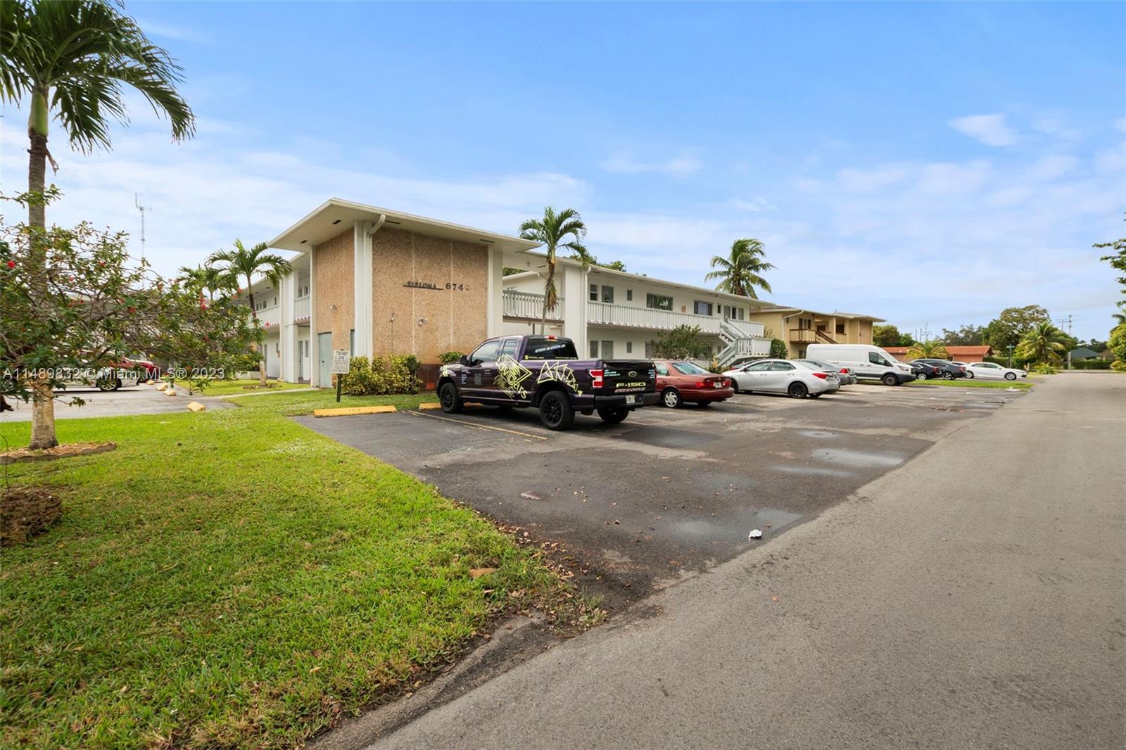 Photo of 6740 Arbor Dr #201 in Miramar, FL