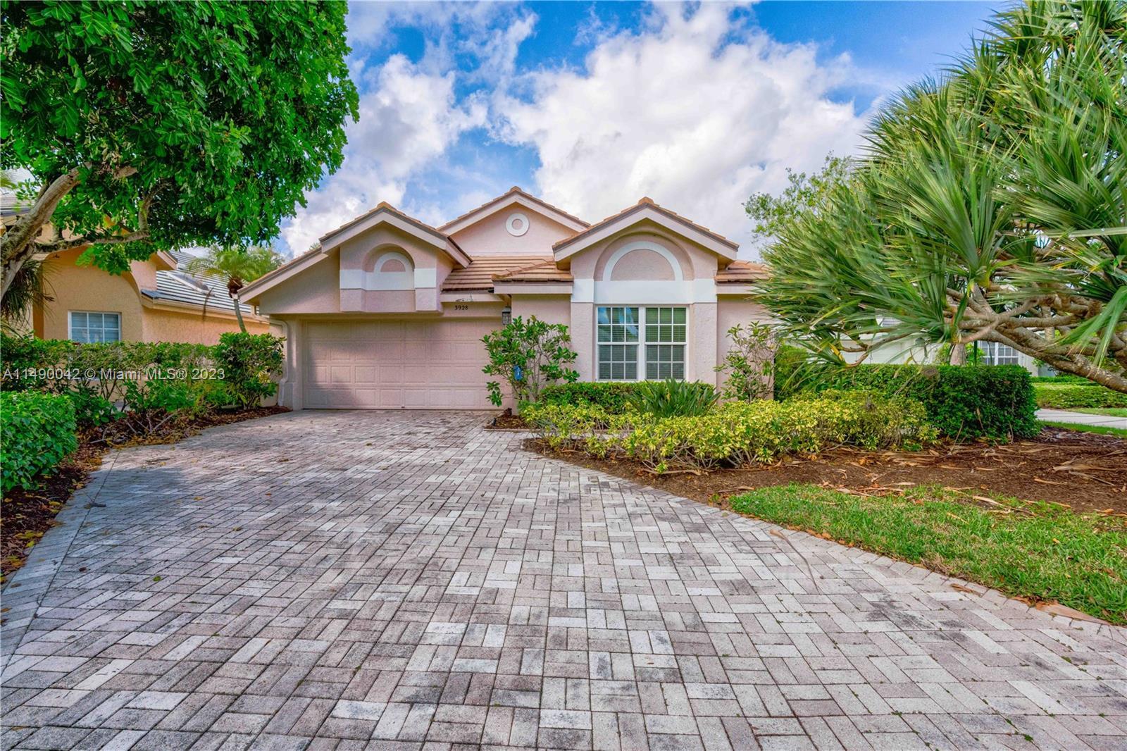 Welcome to this charming home nestled within a serene golf community. This 3-bedroom 2-1/2-bath resi