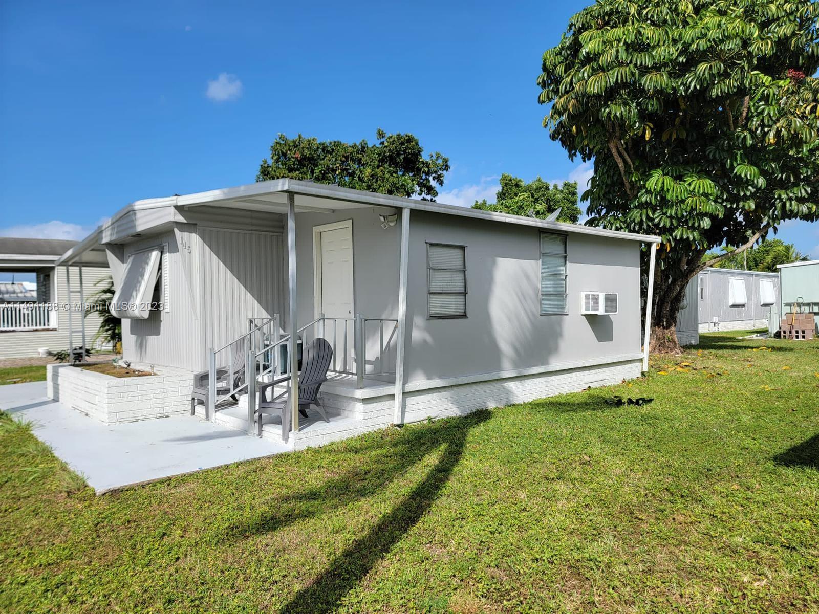 Photo of 10550 W State Road 84 Lot 145 in Davie, FL