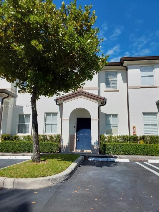 Photo of 8105 W 36th Ave #4 in Hialeah, FL