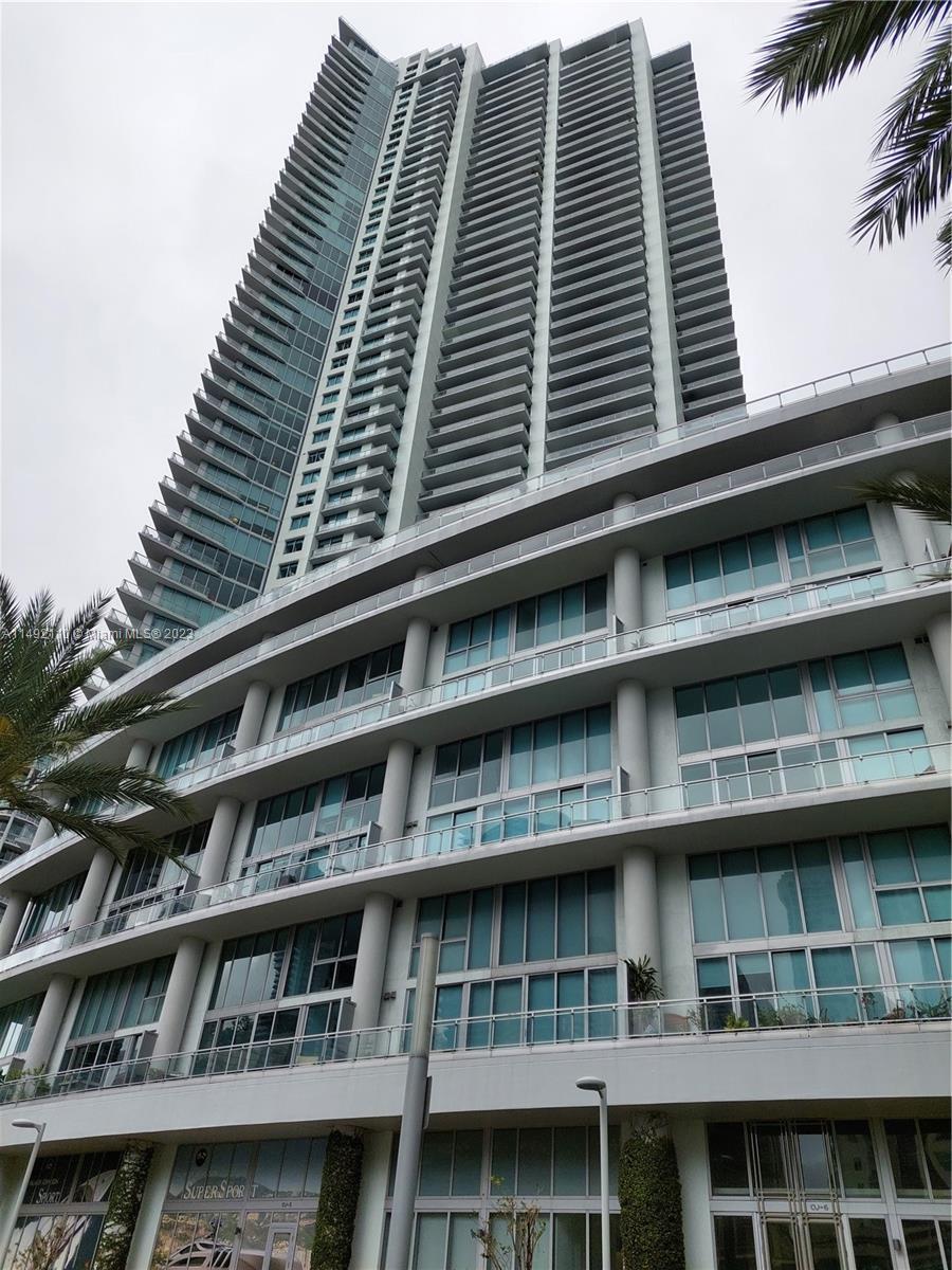 Photo of 92 SW 3rd St #4705 in Miami, FL