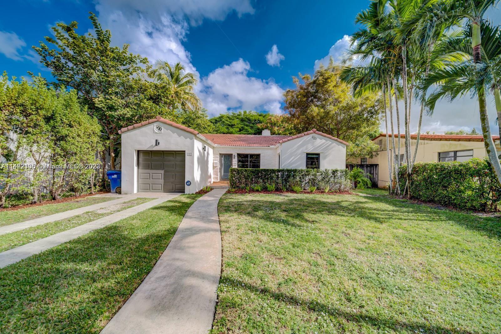 Photo of 375 De Soto Dr in Miami Springs, FL