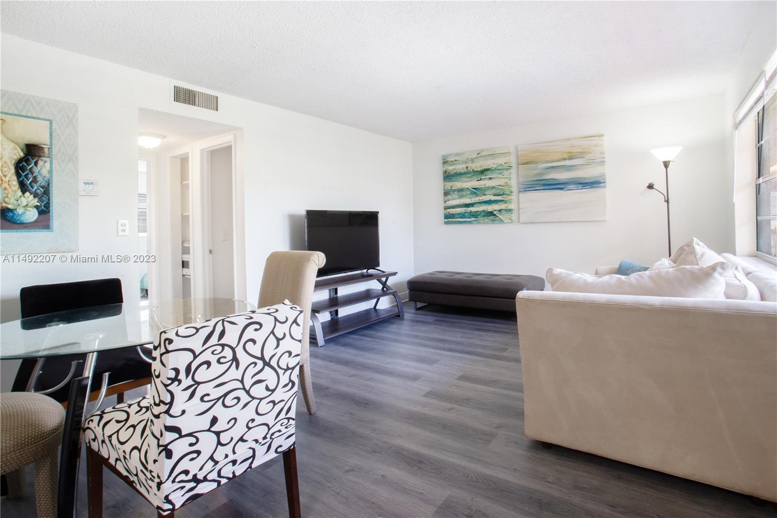 Photo of 241 SE 9th Ave #205 in Pompano Beach, FL