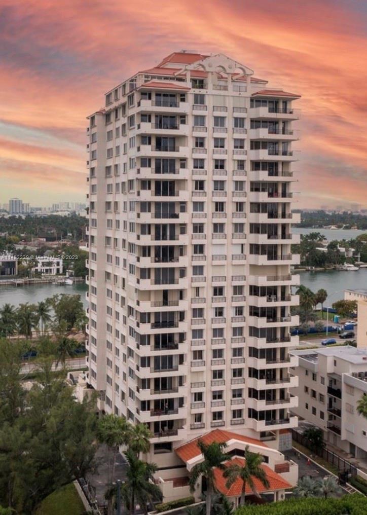 Photo of 6422 Collins Ave #404 in Miami Beach, FL