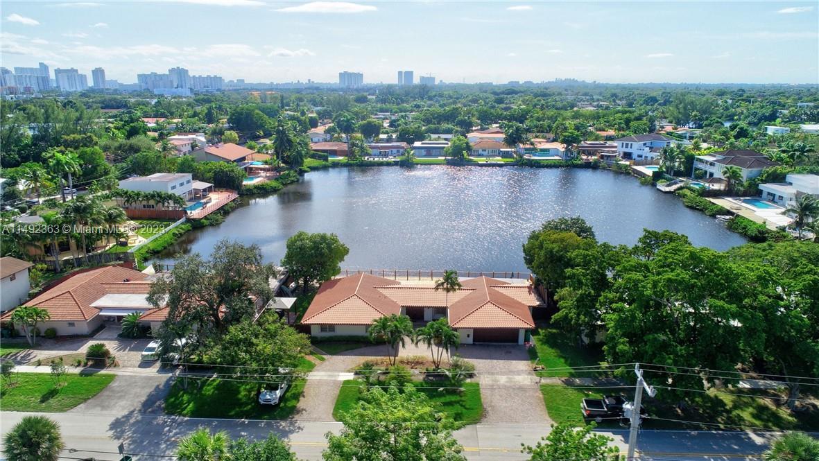 Photo of 2360 NE 199th St in Miami, FL