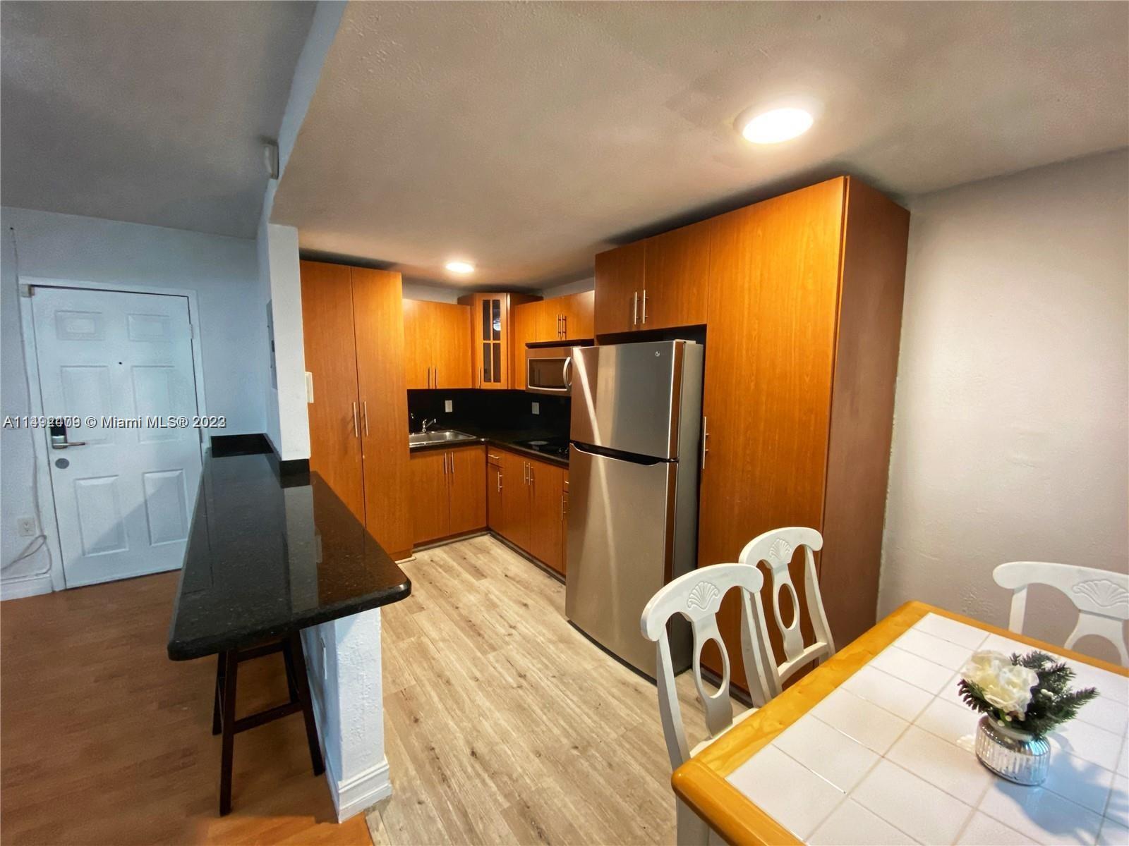 Photo of 7928 Harding Ave #6 in Miami Beach, FL