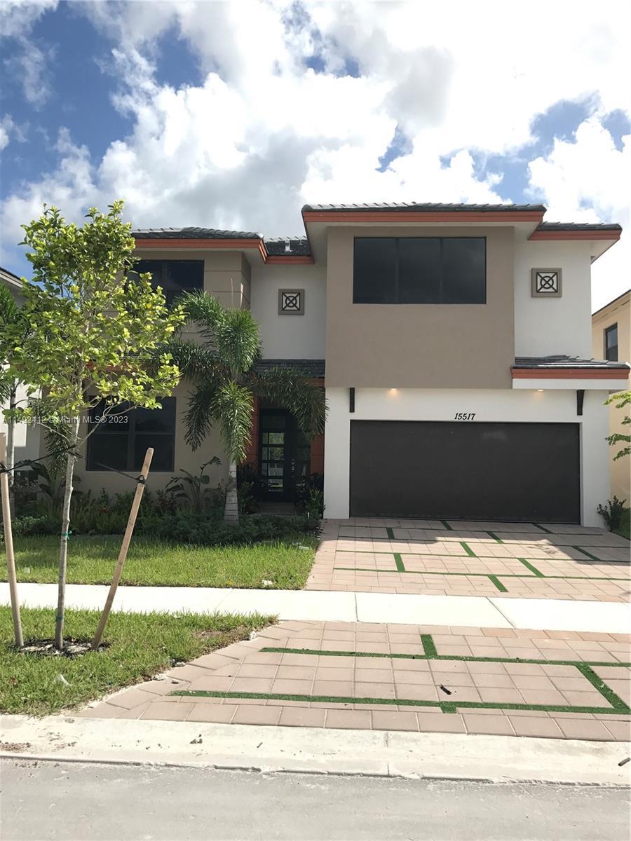 Photo of 15517 NW 88 Ct in Miami Lakes, FL