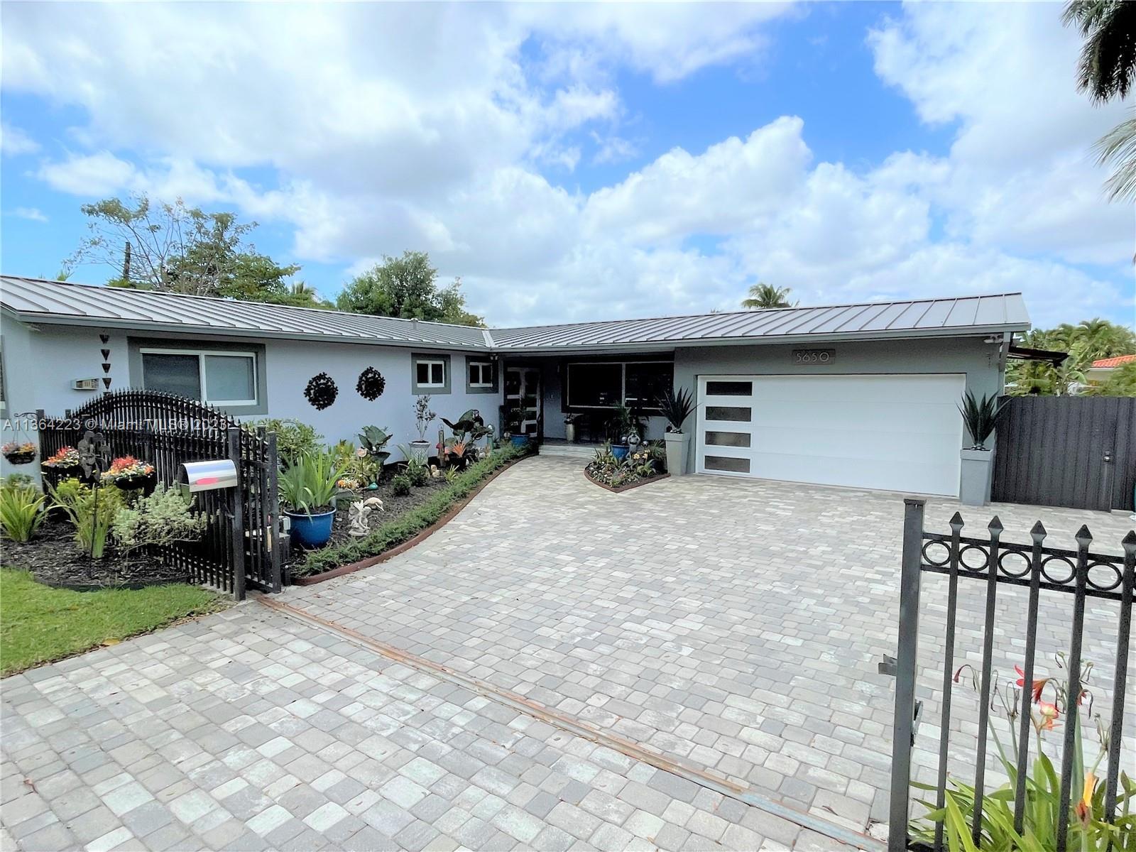 Photo of 5650 SW 63rd Ct in South Miami, FL