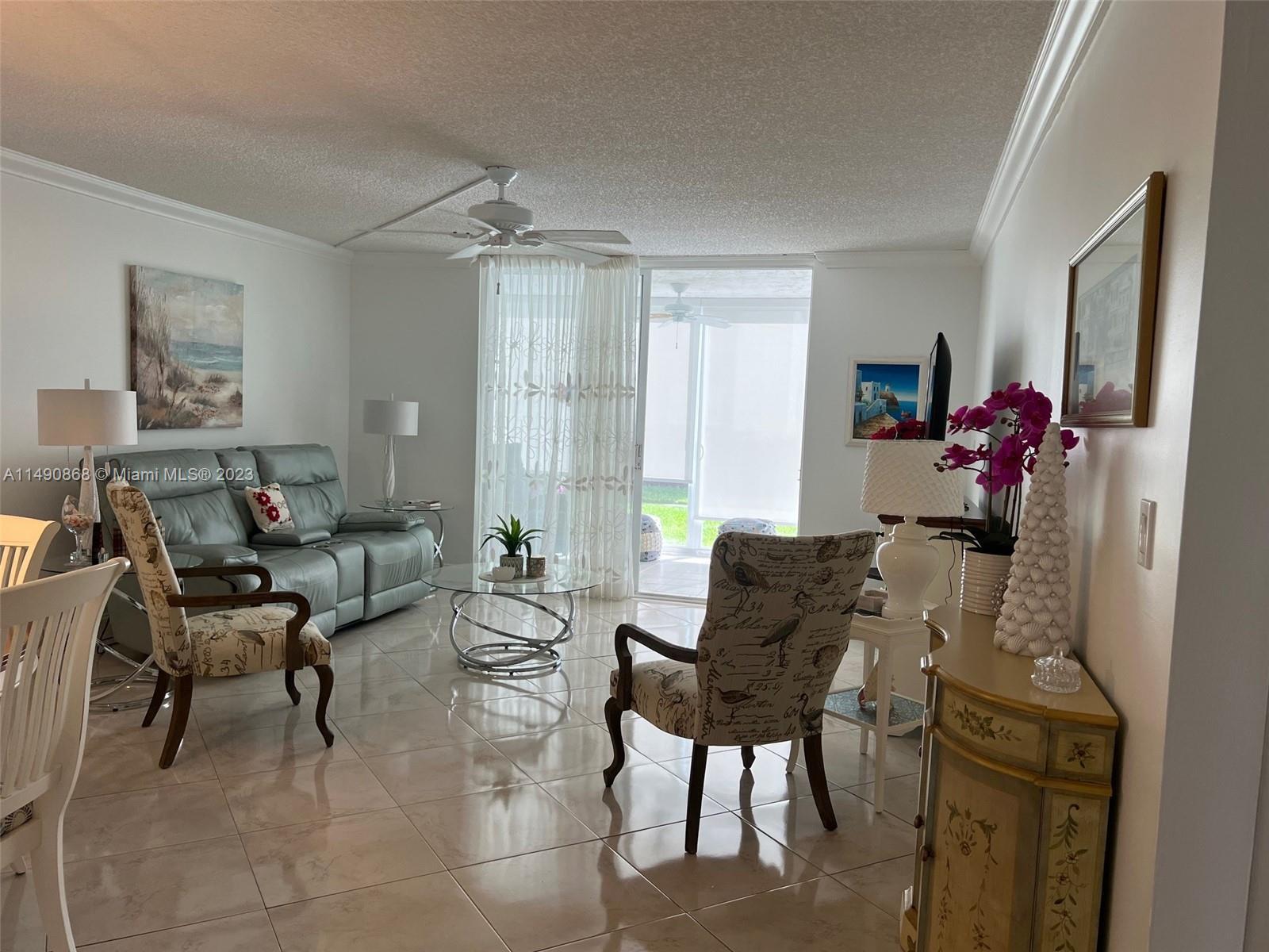 Photo of 324 SE 10th St #104 in Dania Beach, FL